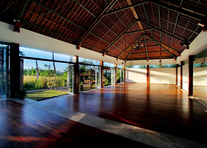 Parco vacanze Alam Sembuwuk 4*