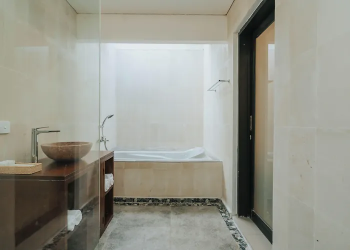 Alam Sembuwuk 假日公园 4*